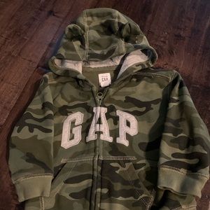 Baby GAP - Size 6-12 months - Camouflage